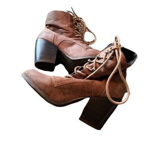 Mojo Moxy Faux Leather Brown Lace with Side Zip Booties Chunky Heel Size8